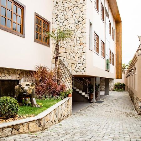 Espaco 250 - Apto Mobiliado, 3 Quartos, Sendo Uma Suite, Banheiro Social, Cozinha Completa, Sala De Estar, Ar Condicionado, Tv E Internet Tiradentes Eksteriør billede