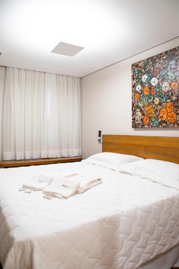 Espaco 250 - Apto Mobiliado, 3 Quartos, Sendo Uma Suite, Banheiro Social, Cozinha Completa, Sala De Estar, Ar Condicionado, Tv E Internet Tiradentes Eksteriør billede