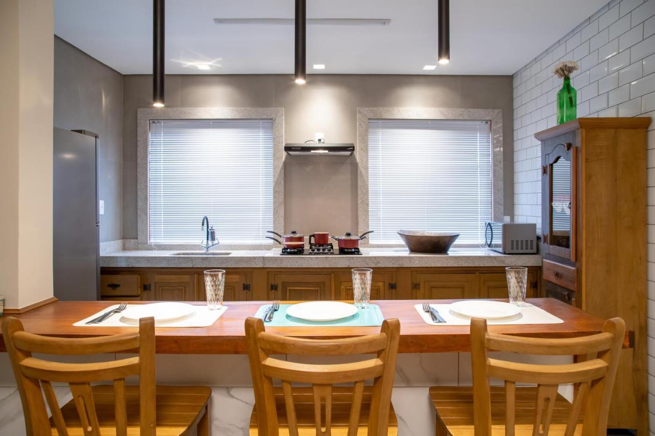 Espaco 250 - Apto Mobiliado, 3 Quartos, Sendo Uma Suite, Banheiro Social, Cozinha Completa, Sala De Estar, Ar Condicionado, Tv E Internet Tiradentes Eksteriør billede