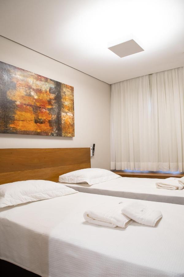 Espaco 250 - Apto Mobiliado, 3 Quartos, Sendo Uma Suite, Banheiro Social, Cozinha Completa, Sala De Estar, Ar Condicionado, Tv E Internet Tiradentes Eksteriør billede