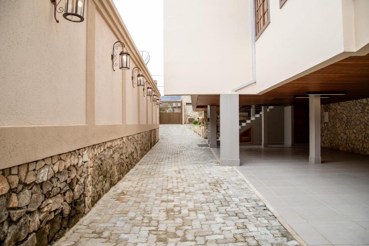 Espaco 250 - Apto Mobiliado, 3 Quartos, Sendo Uma Suite, Banheiro Social, Cozinha Completa, Sala De Estar, Ar Condicionado, Tv E Internet Tiradentes Eksteriør billede