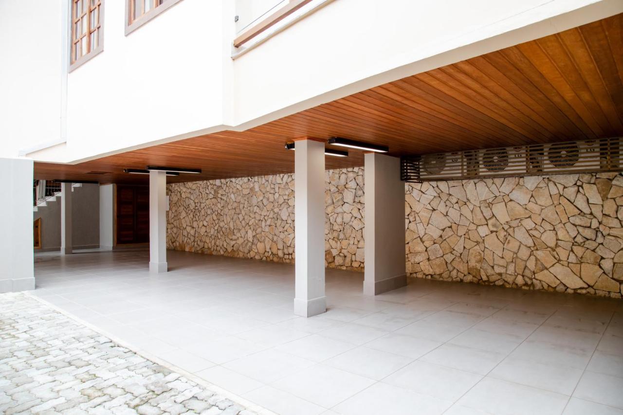 Espaco 250 - Apto Mobiliado, 3 Quartos, Sendo Uma Suite, Banheiro Social, Cozinha Completa, Sala De Estar, Ar Condicionado, Tv E Internet Tiradentes Eksteriør billede